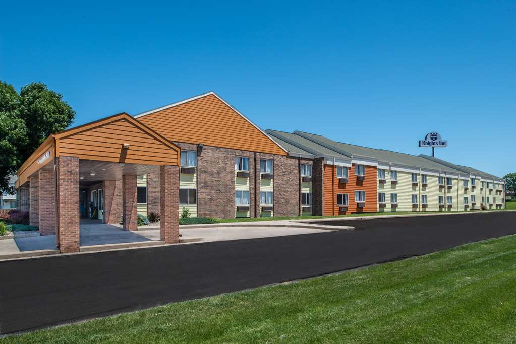 Sunset Inn & Suites リンカーン エクステリア 写真